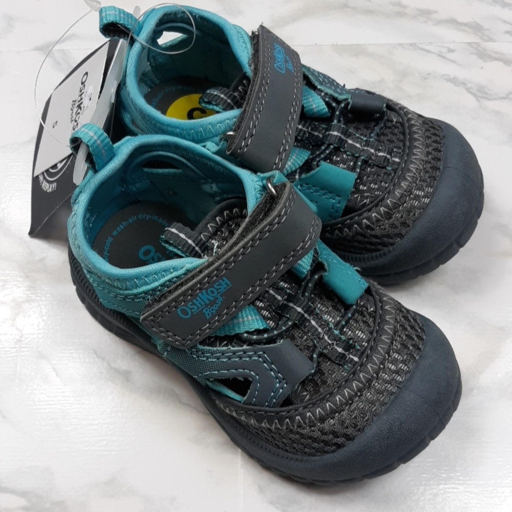 🌟NWT OshKosh sandals